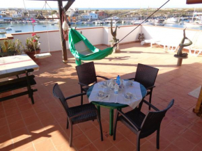Отель B&B Lacasadelcavaliere  Lampedusa e Linosa